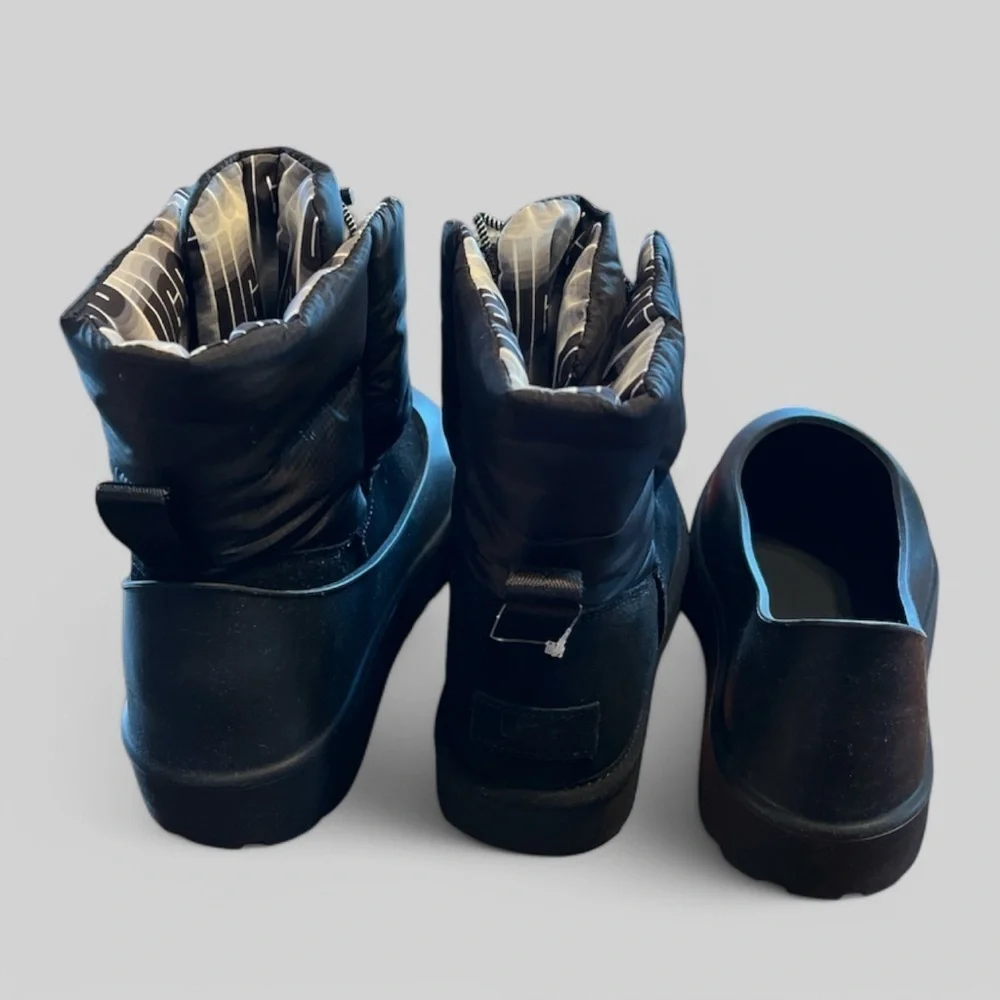UGG Classic Maxi Toggle Boots, NEW